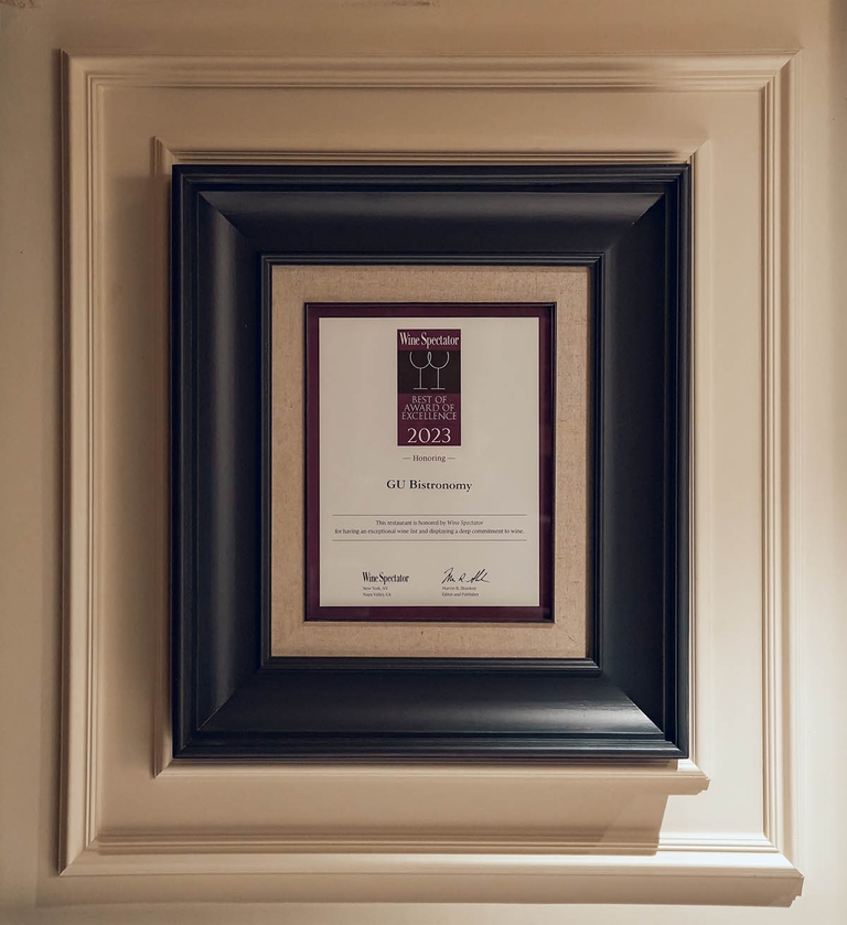 Giấy chứng nhận 2 ly “Best of Award of Excellence 2023" – giải thưởng cao thứ 2 do tạp chí Wine Spectator bình chọn
